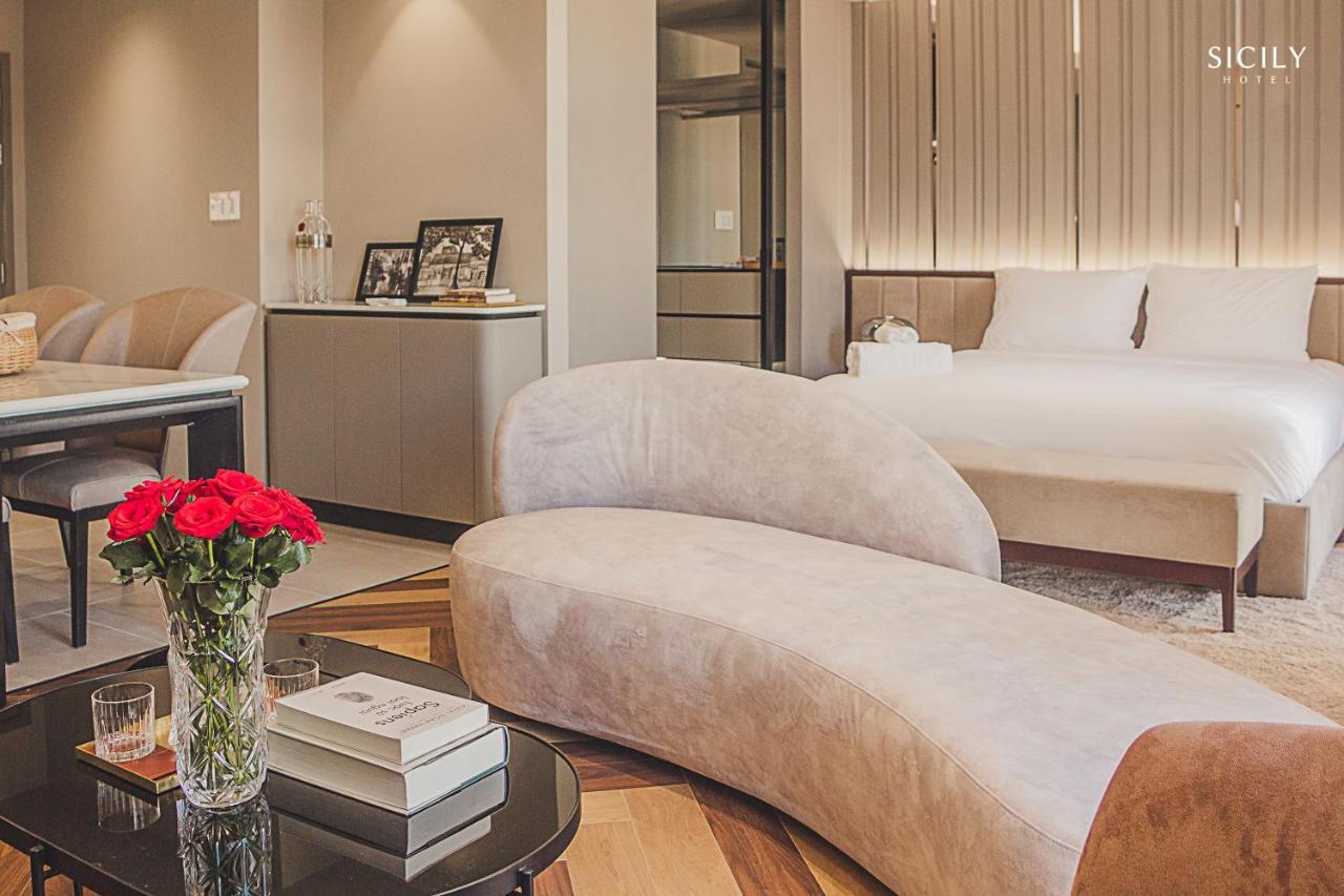 Sicily Hotel Дуонг-Донг Экстерьер фото